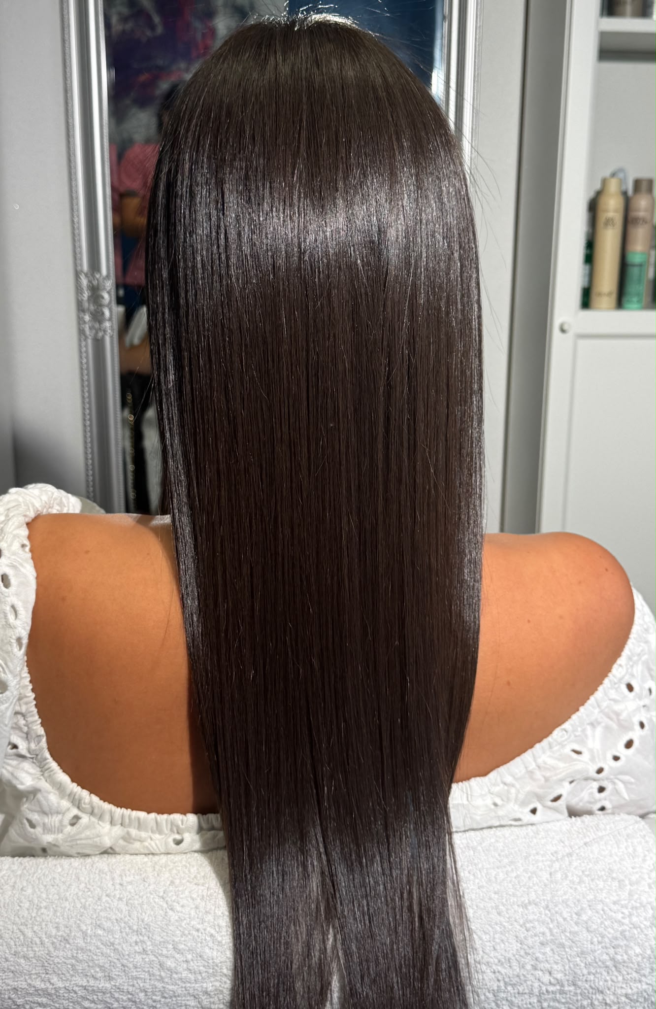 Păr după nanoplastie — rezultat neted și strălucitor la Mya Beauty Brăila